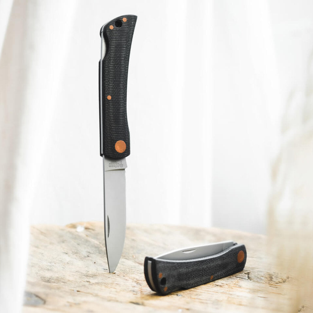 Boker Rangebuster Folding Knife Open and Closed